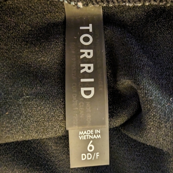 Torrid Slim Fix Underwire One Piece Swimsuit, plus size 6x DD/F NWT - Picture 6 of 10